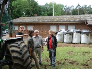 Bauarbeiten Kunstrasen VfR Niedertiefenbach