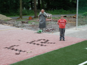 Bauarbeiten Kunstrasen VfR Niedertiefenbach